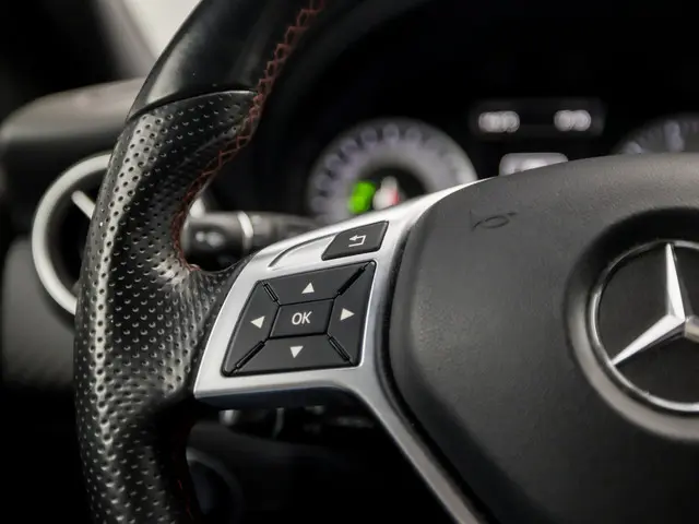 Mercedes-Benz A-Klasse 180 AMG Sport 2015 Benzine 19