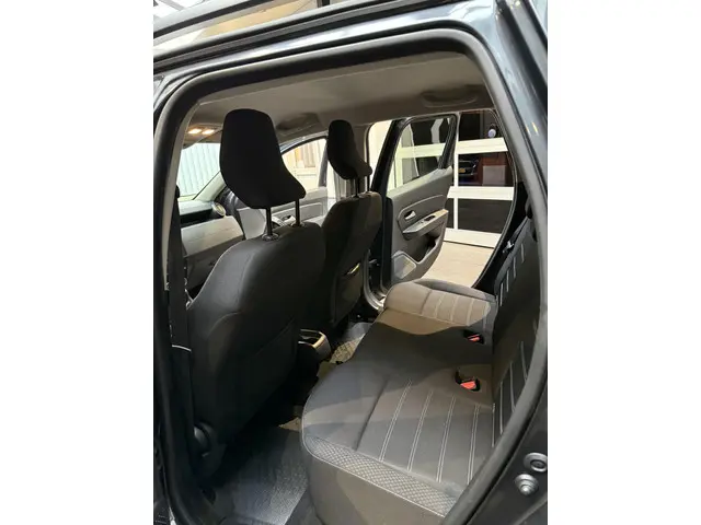 Dacia Duster 1.3 TCe Comfort 2022 Benzine 9