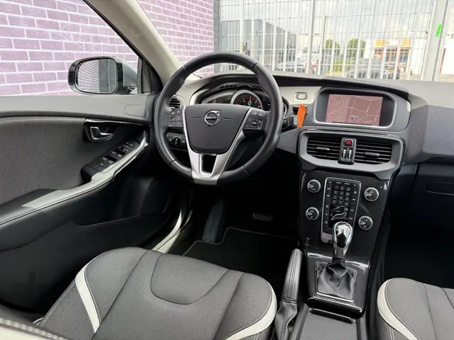 Volvo V40 1.5 T3 Dynamic Edition 2018 Benzine 13