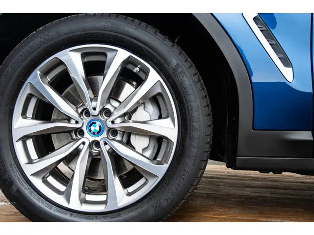 BMW X3 xDrive30e 2022 Hybride Benzine 10