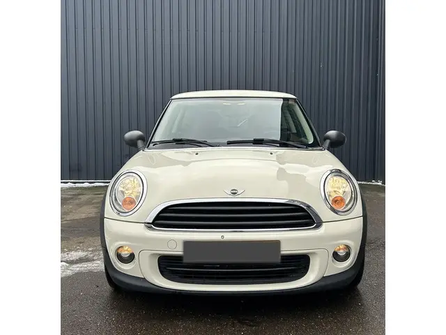 MINI One 3