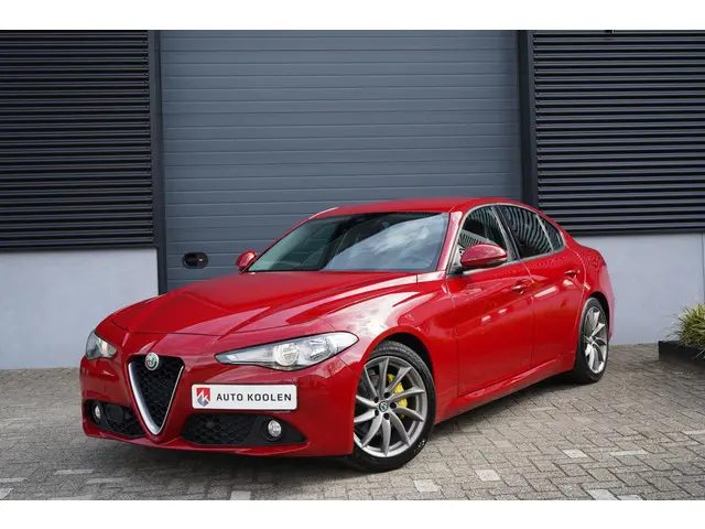 Alfa Romeo Giulia 2.0T Super 2018 Benzine 13