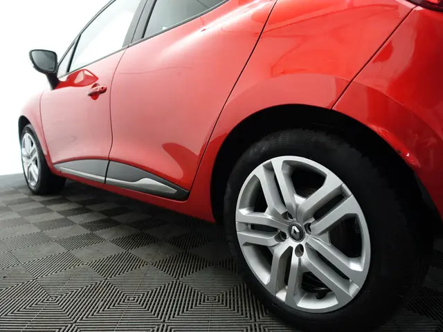 Renault Clio 0.9 TCe Sport- 2017 Benzine 23