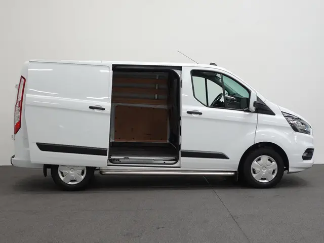Ford Transit Custom 105pk L1H1 Trend 2022 Diesel 33