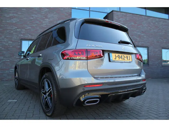 Mercedes-Benz GLB 200 Business Solution AMG 2020 Benzine 8
