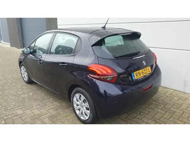 Peugeot 208 1.2 PureTech Blue Lion 2017 Benzine 8