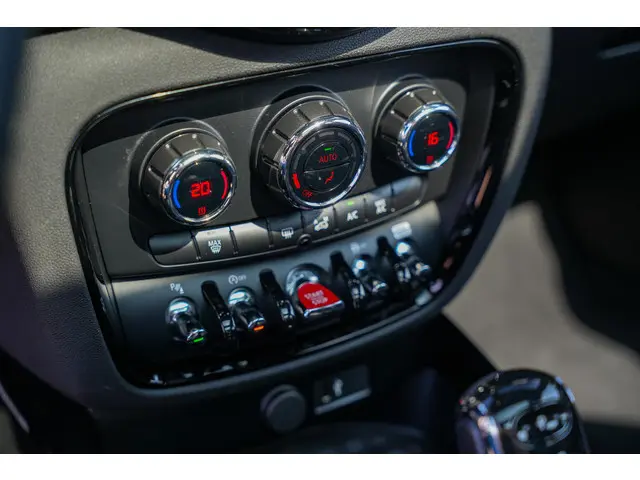 MINI Clubman Mini 1.5 Cooper 2020 Benzine 16