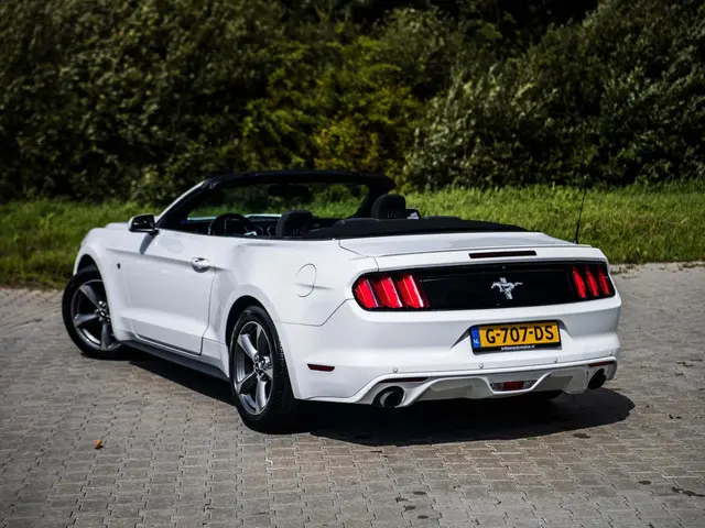 Ford Mustang USA 3.7 V6 2015 Benzine 4