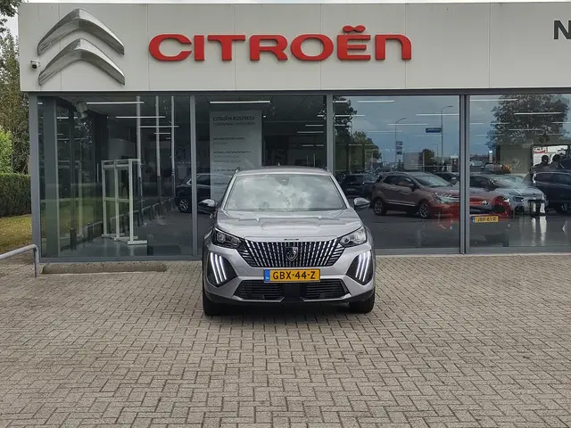 Peugeot 2008 1.2 PureTech 100 Allure 2024 Benzine 2