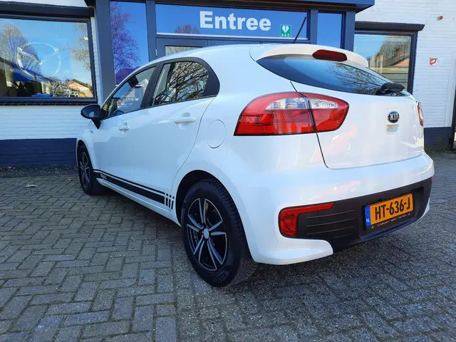 Kia Rio 1.2 CVVT ComfortLine 2016 Benzine 6