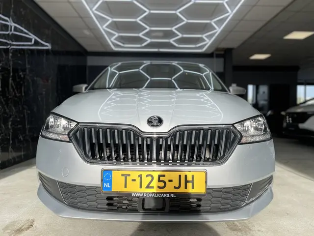 Škoda Fabia 1.0 TSI Ambition 2021 Benzine 2