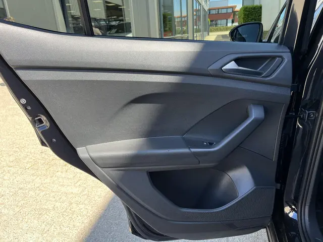 Volkswagen T-Cross 1.0 TSI R-Line Business 2024 Benzine 19