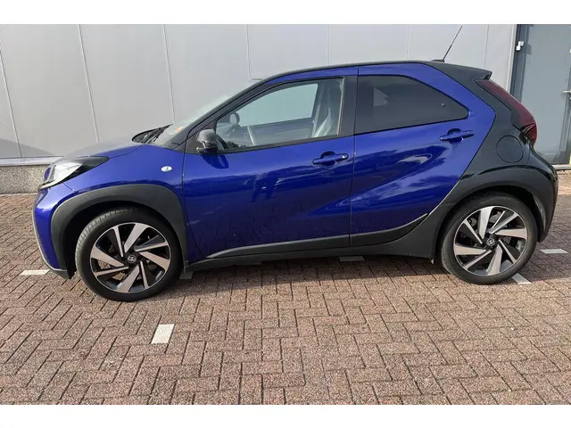 Toyota Aygo X 1.0 VVT-i MT Envy 2022 Benzine 3
