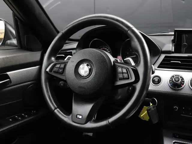 BMW Z4 Roadster sDrive18i High Executive 2016 Benzine 17