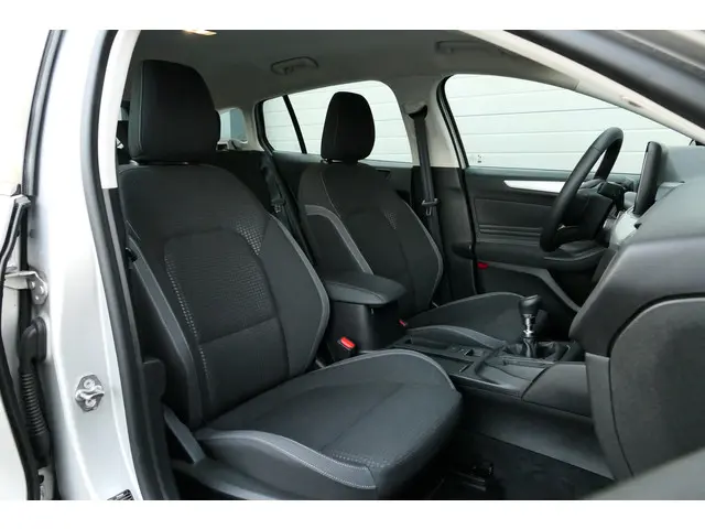 Ford Focus Wagon 1.0 EcoBoost 2020 Benzine 4