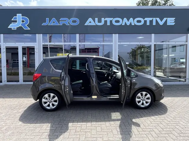 Opel Meriva 1.4 Turbo Cosmo 2014 Benzine 34