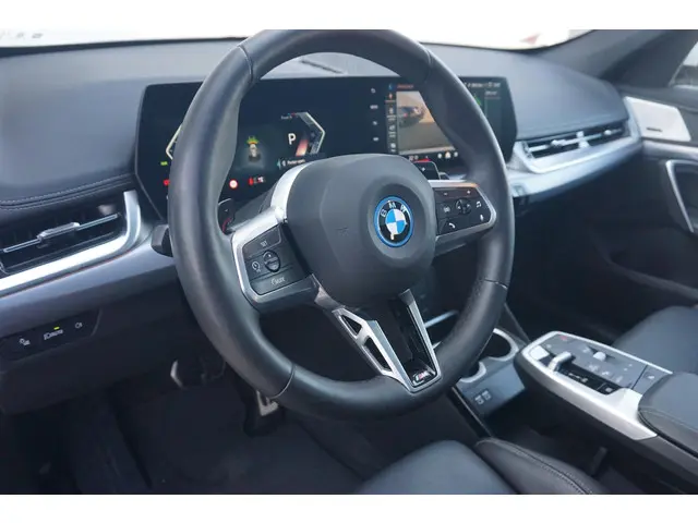 BMW X1 xDrive30e 2024 Hybride Benzine 8