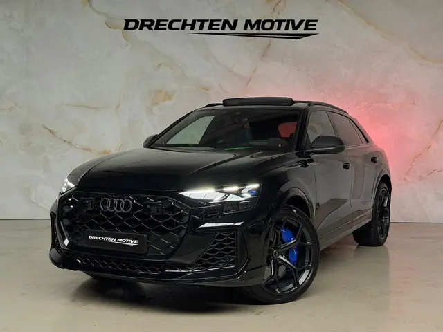 Audi RSQ8