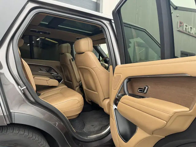 Land Rover Range Rover 3.0 D350 SV MHEV 2022 Diesel 23