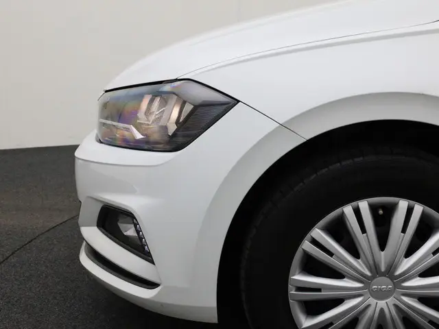 Volkswagen Polo 1.0 TSI Comfortline 2018 Benzine 29