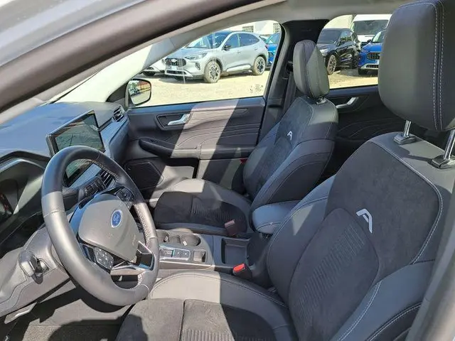 Ford Kuga 2.5 FHEV Active X 2024 Hybride Benzine 8