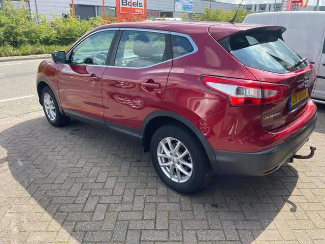 Nissan QASHQAI 1.2 Visia 2015 Benzine 6