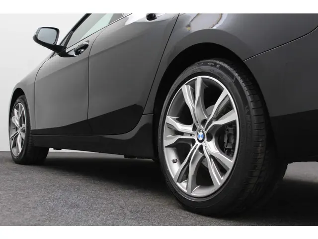 BMW 2 Serie Gran Coupé 218i High Executive 2023 Benzine 14