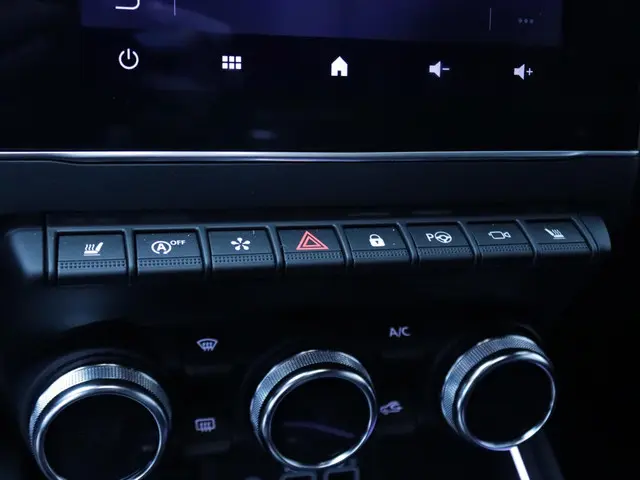 Mitsubishi Colt 1.0T MT Instyle 2025 Benzine 19