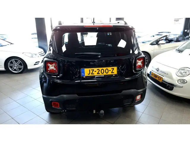 Jeep Renegade 1.6 E-Torq Black Line 2016 Benzine 3