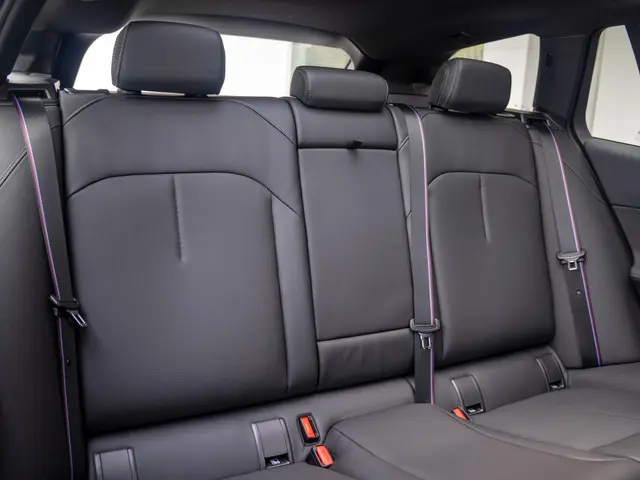 BMW 5 Serie Touring 520i 2026 Benzine 10