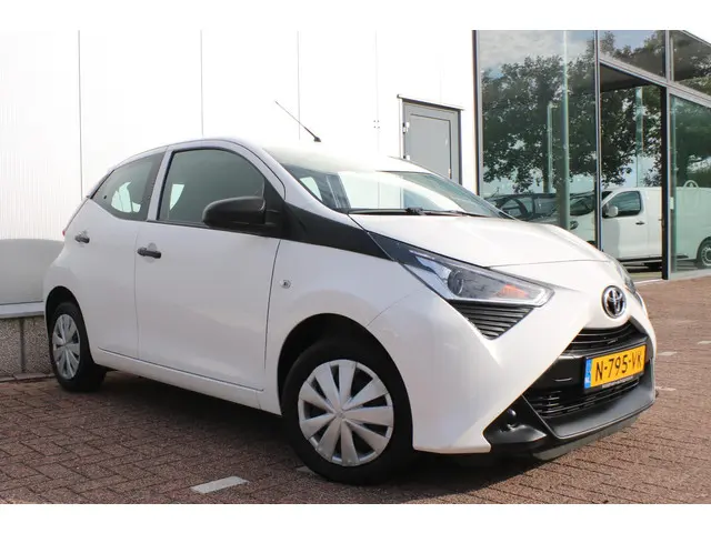 Toyota Aygo 1.0 VVT-i x-fun 2022 Benzine 5