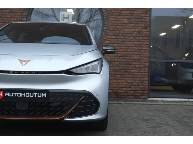 CUPRA Born Adrenaline 82 kWh 2023 Elektrisch 24