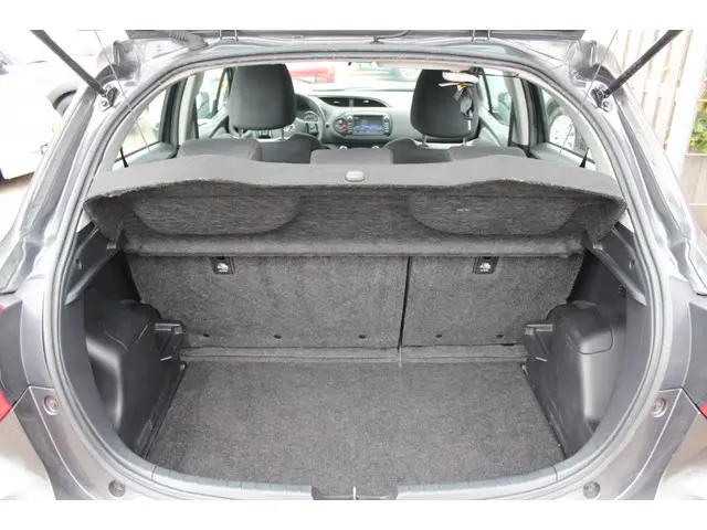 Toyota Yaris 1.5 Hybride Active 2020 Hybride Benzine 16