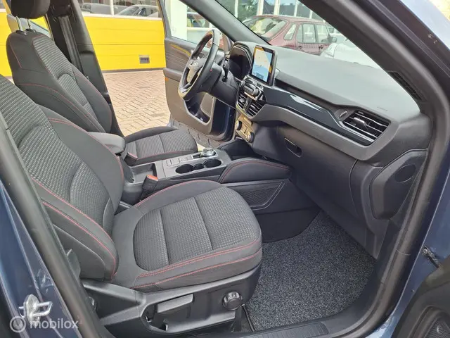 Ford Kuga 2.5 PHEV Titanium 2021 Hybride Benzine 13