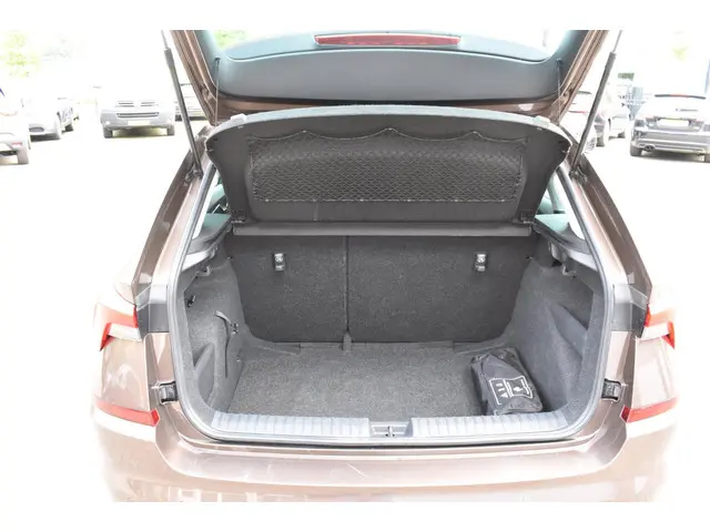 Škoda Kamiq 1.0 TSI Style 2021 Benzine 12