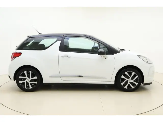 DS DS 3 1.2 PureTech Chic 2015 Benzine 9