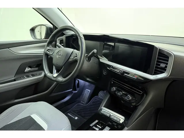 Opel Mokka-e Elegance 50-kWh 11kw bl. 2022 Elektrisch 15