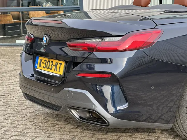 BMW 8 Serie 840i xDrive High Executive 2021 Benzine 61