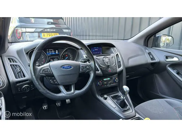 Ford Focus Wagon 1.0 ST-Line|125Pk|Navi|Boekjes 2018 Benzine 9