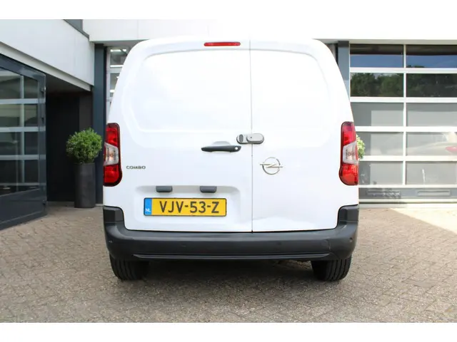 Opel Combo 1.5D L1H1 Edition 2021 Diesel 9