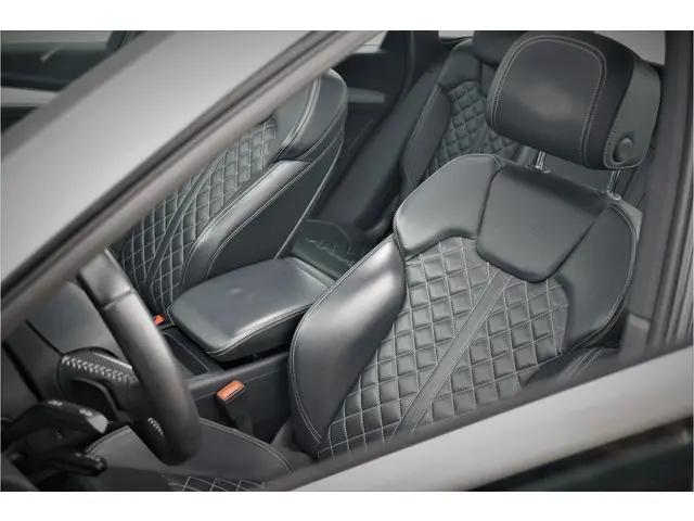 Audi Q5 2.0 TFSI quattro Launch Edition 2017 Benzine 53