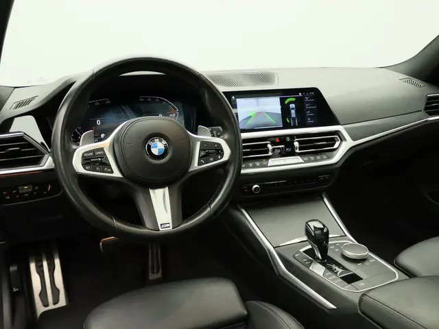 BMW 3 Serie 320i Touring 2020 Benzine 12