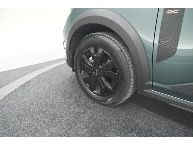 Dacia Jogger TCe 110 Extreme 2025 Benzine 17