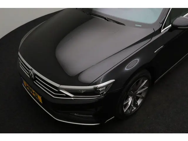 Volkswagen Passat 2.0 TSI R-Line Business + 2020 Benzine 24