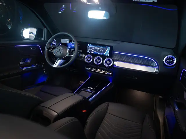Mercedes-Benz EQB 250+ Limited Edition 2024 Elektrisch 38
