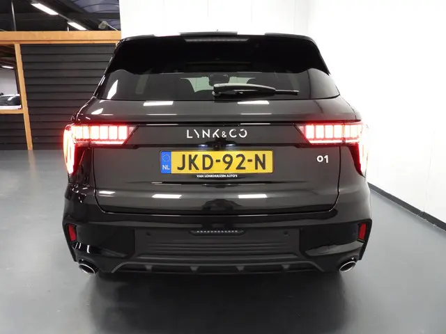 Lynk & Co 01 1.5 PHEV !NIEUW! 2025 Hybride Benzine 43