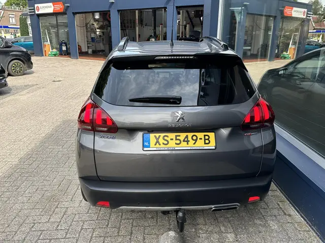 Peugeot 2008 1.2 PureTech GT-line 2018 Benzine 8