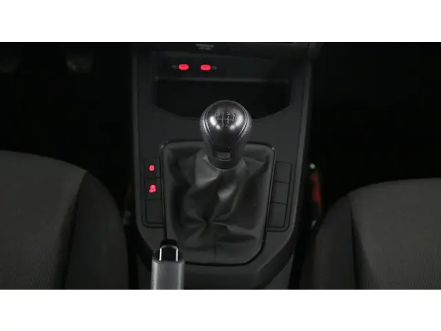 SEAT Ibiza 1.0 MPI 80pk Reference 2023 Benzine 32