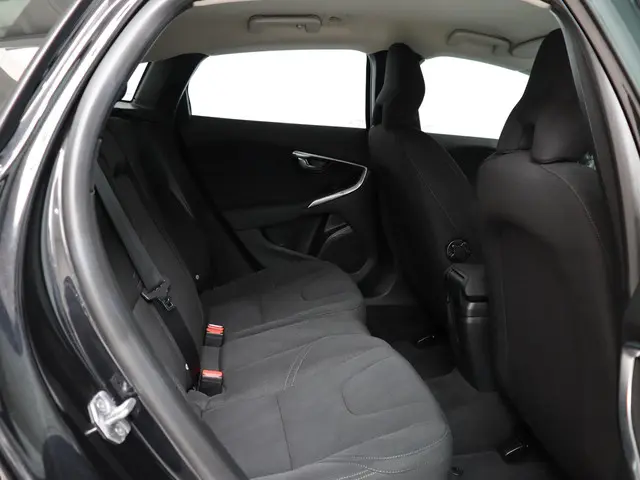 Volvo V40 1.6 T2 Momentum 2014 Benzine 10
