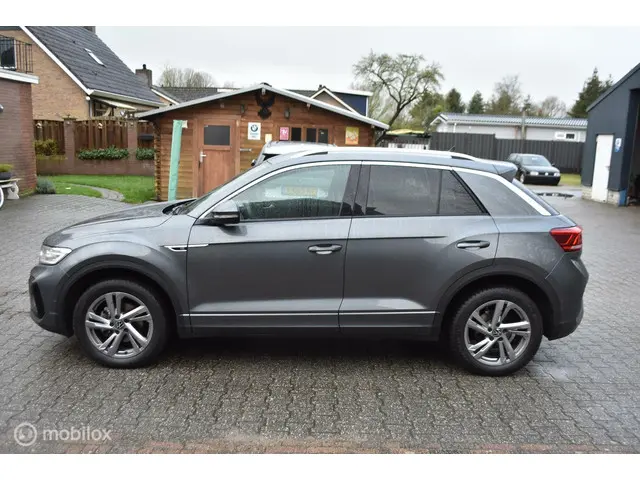 Volkswagen T-Roc 1.5 TSI R-Line Aut Bj 2024 2024 Benzine 7
